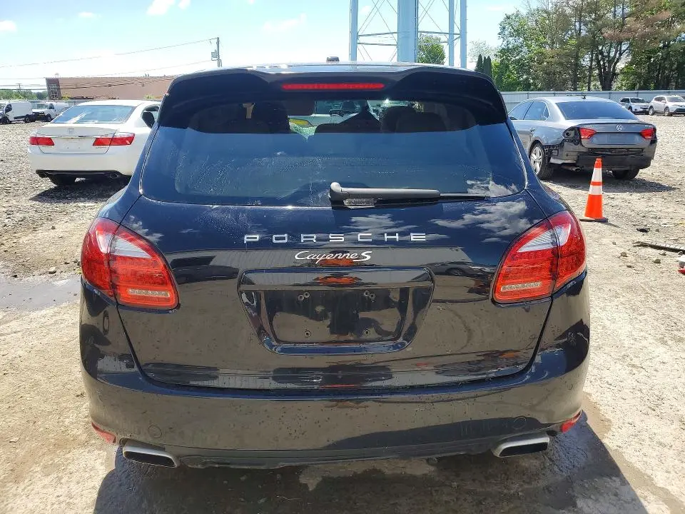 2013 PORSCHE CAYENNE S  