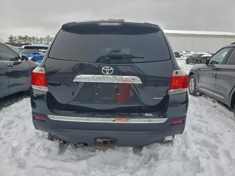 2012 TOYOTA HIGHLANDER BASE  