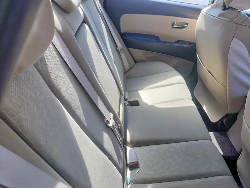 2010 HYUNDAI ELANTRA GLS  