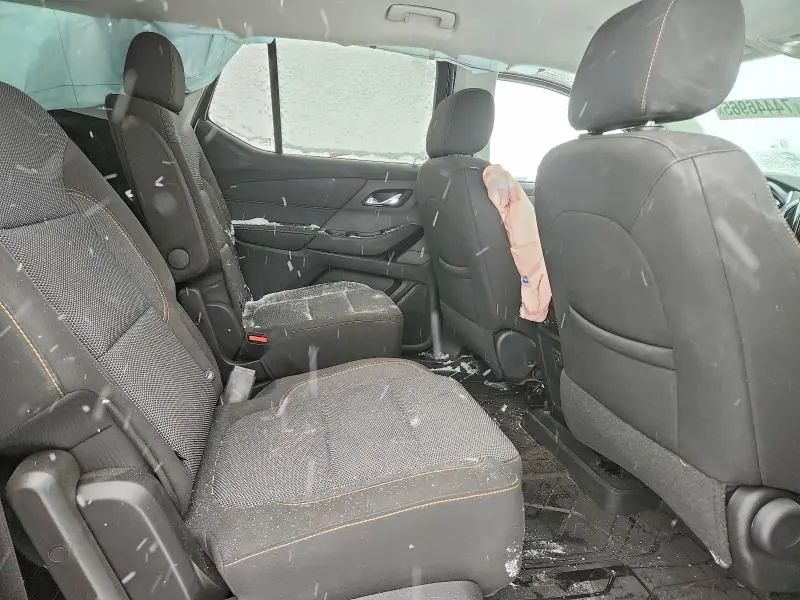 2021 CHEVROLET TRAVERSE LT  