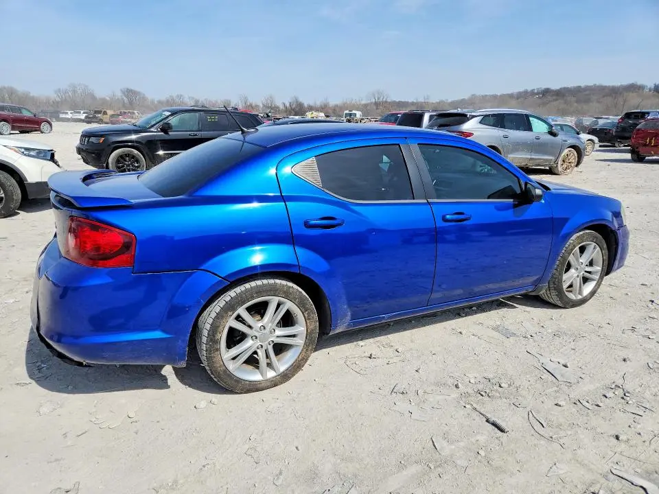 2013 DODGE AVENGER SE  