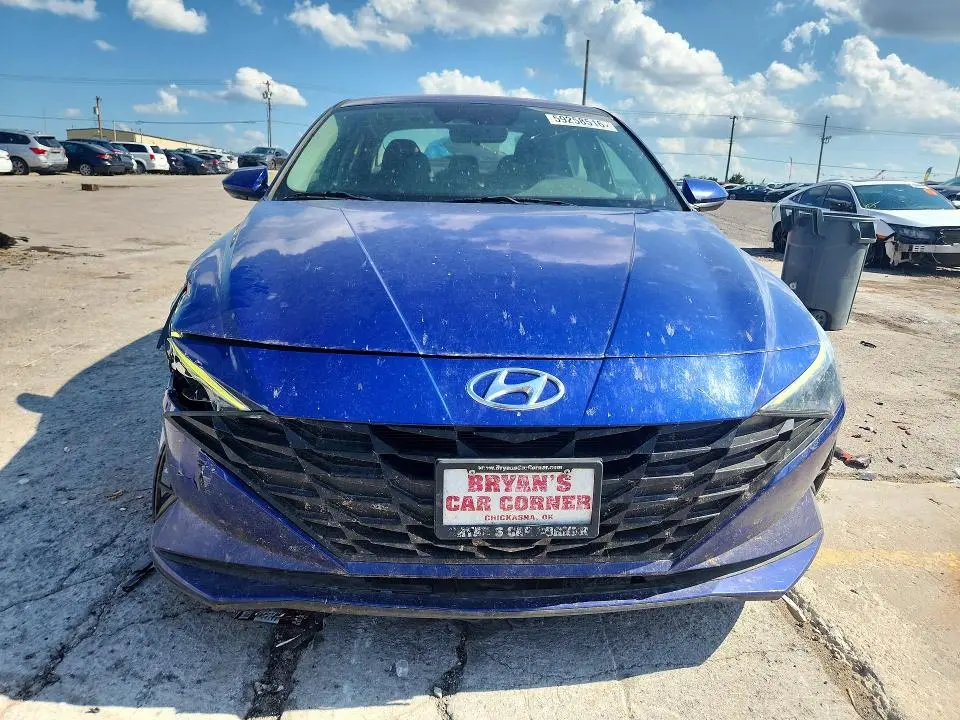 2021 HYUNDAI ELANTRA   