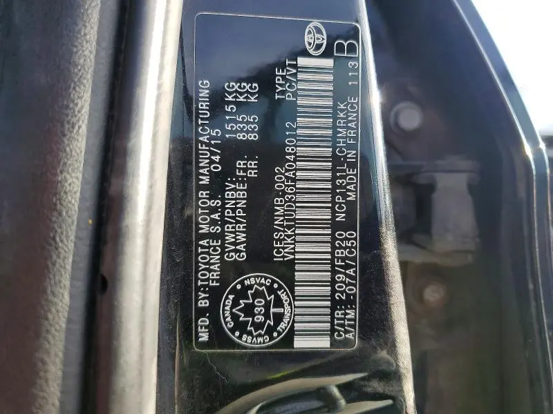 2015 TOYOTA YARIS 5-DOOR L  