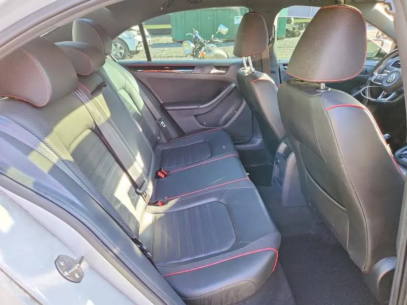 2015 VOLKSWAGEN JETTA GLI  