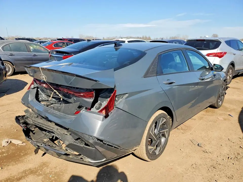 2025 HYUNDAI ELANTRA SEL SPORT  