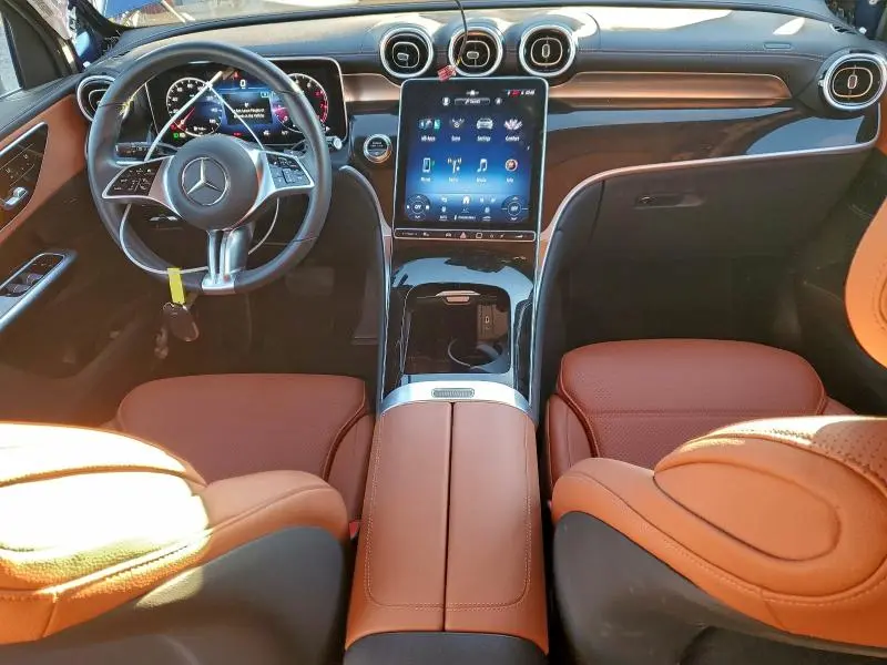 2023 MERCEDES-BENZ GLC 300  