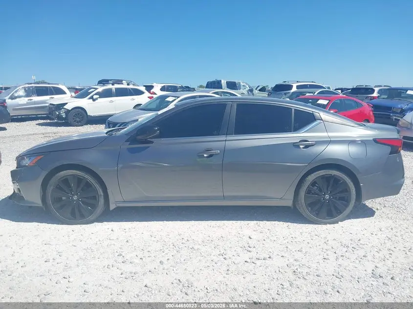 2022 NISSAN ALTIMA SR FWD