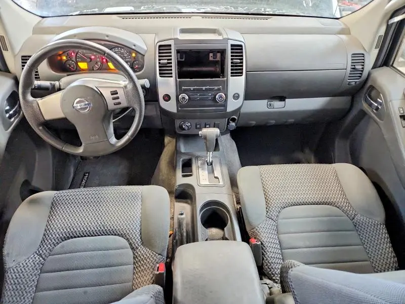 2011 NISSAN FRONTIER SV  