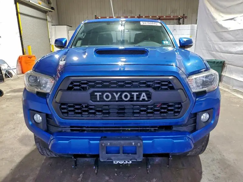 2017 TOYOTA TACOMA DOUBLE CAB  