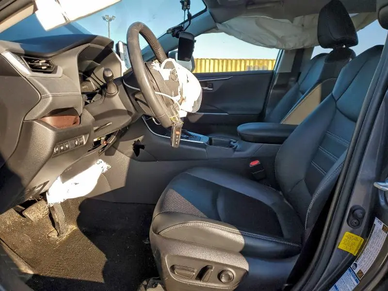 2020 TOYOTA RAV4 LIMITED  