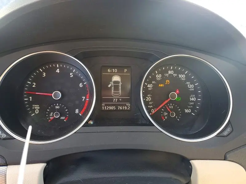 2017 VOLKSWAGEN JETTA SE  