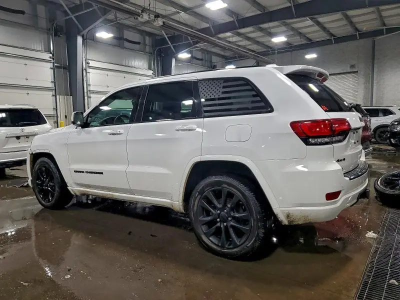 2017 JEEP GRAND CHEROKEE LAREDO  