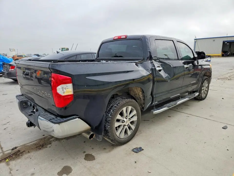 2017 TOYOTA TUNDRA CREWMAX LIMITED  