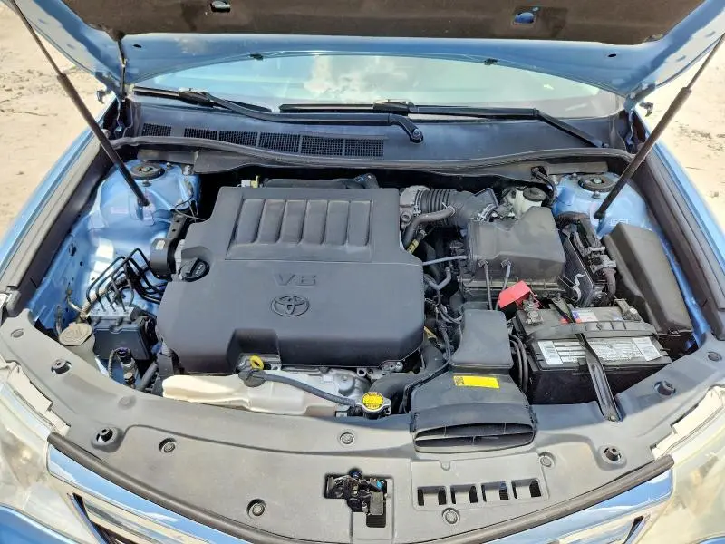 2014 TOYOTA CAMRY XLE V6  