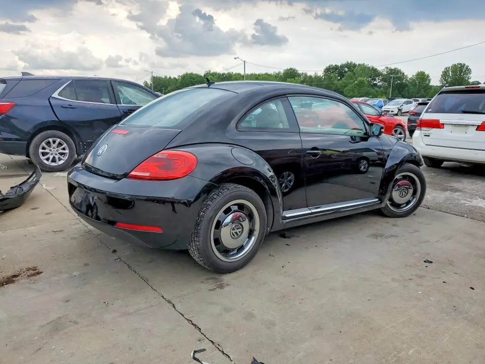 2013 VOLKSWAGEN BEETLE   