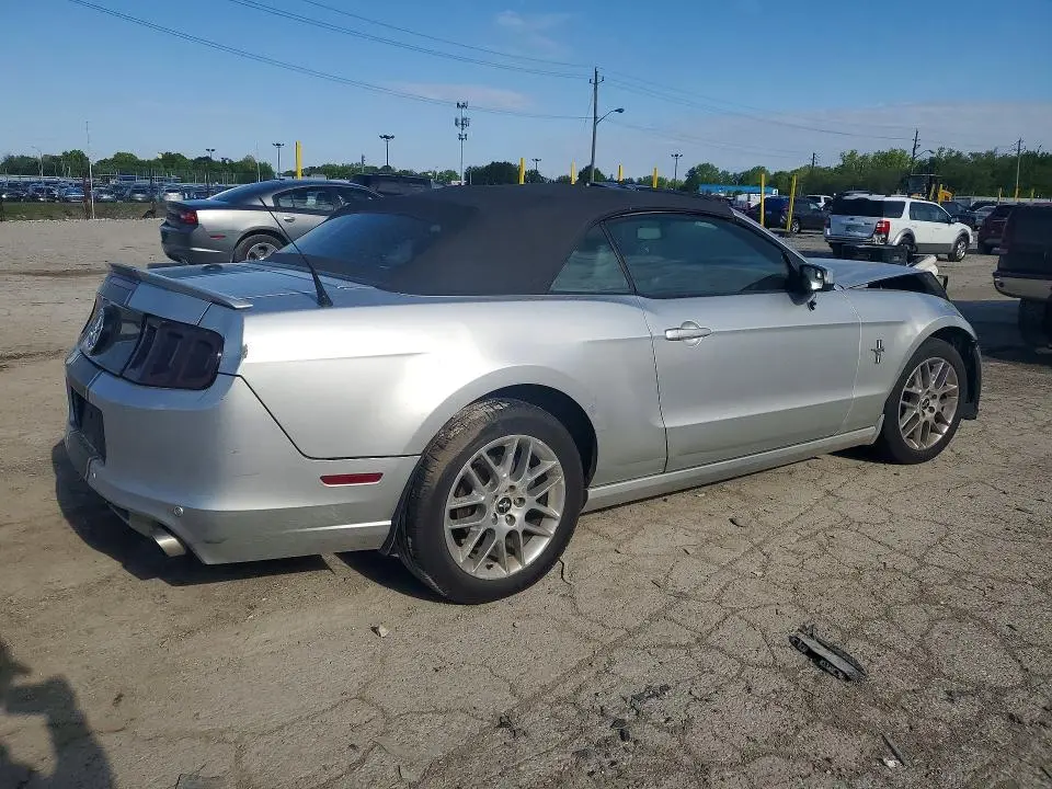 2013 FORD MUSTANG   