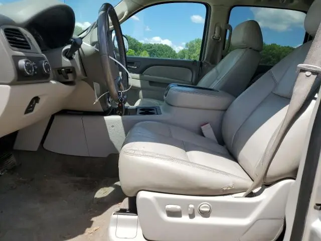 2011 CHEVROLET AVALANCHE LT  