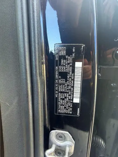 2016 VOLVO XC90 T6  