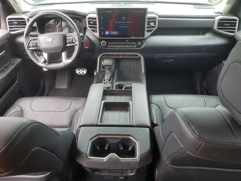 2022 TOYOTA TUNDRA SR5  