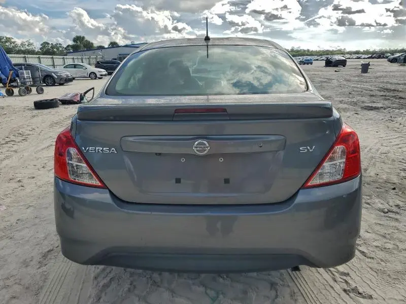 2019 NISSAN VERSA S  