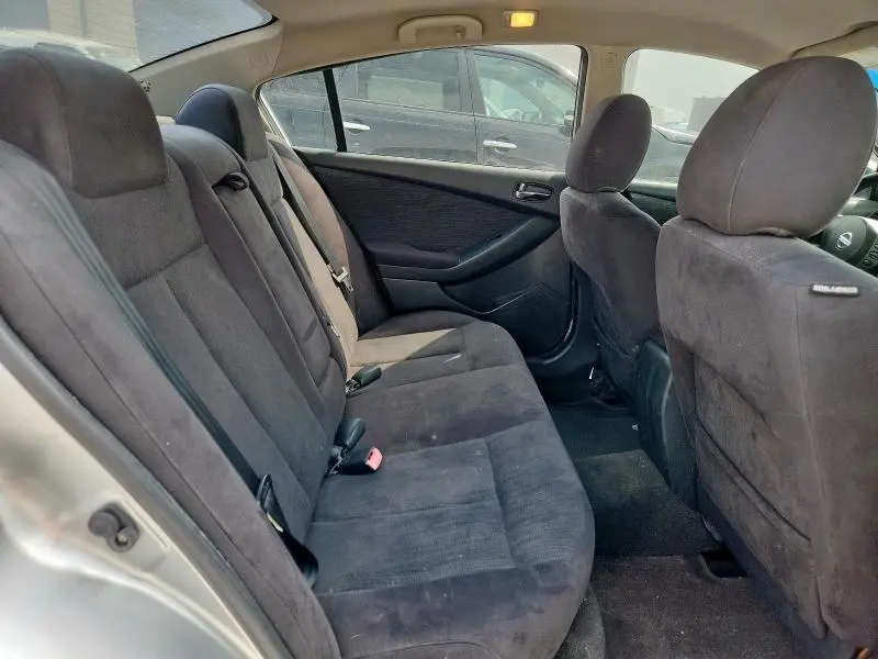 2010 NISSAN ALTIMA BASE  