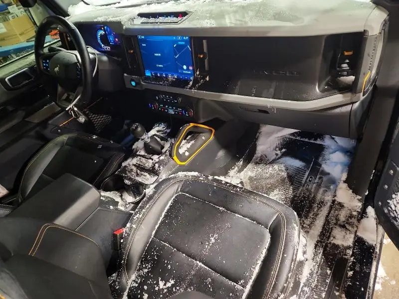 2022 FORD BRONCO BASE  