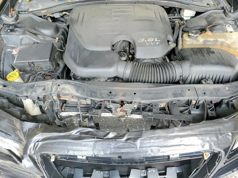 2014 CHRYSLER 300C   