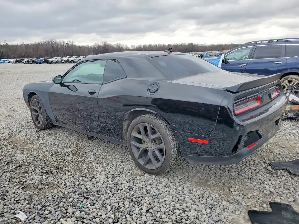 2021 DODGE CHALLENGER SXT  