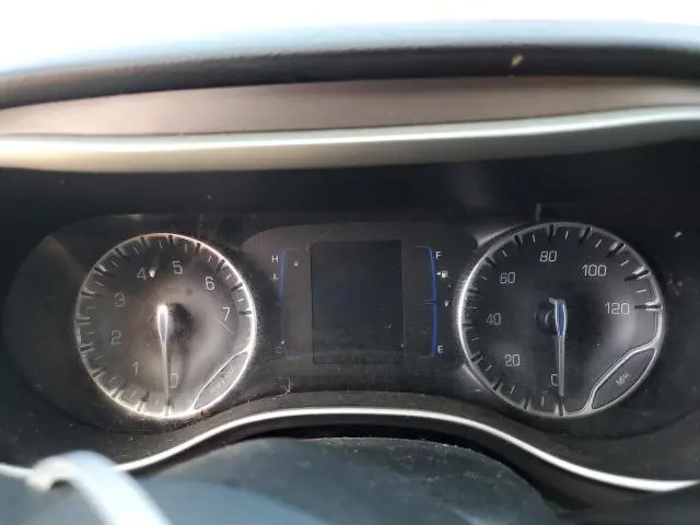 2017 CHRYSLER PACIFICA LX  