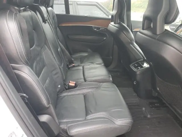 2018 VOLVO XC90 T6  