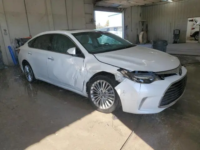 2017 TOYOTA AVALON XLE  