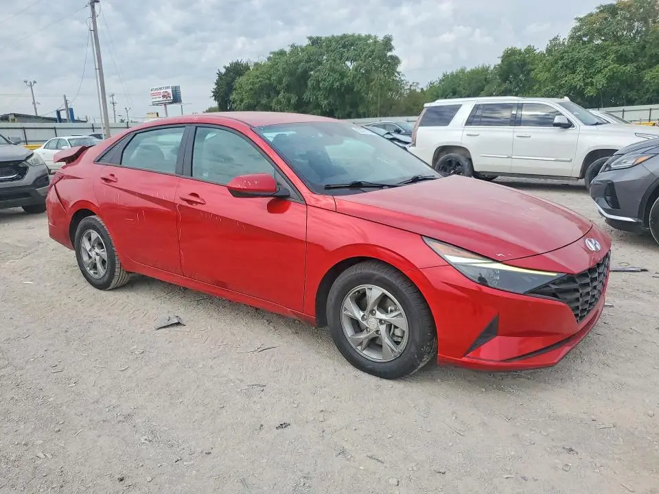 2021 HYUNDAI ELANTRA SE  
