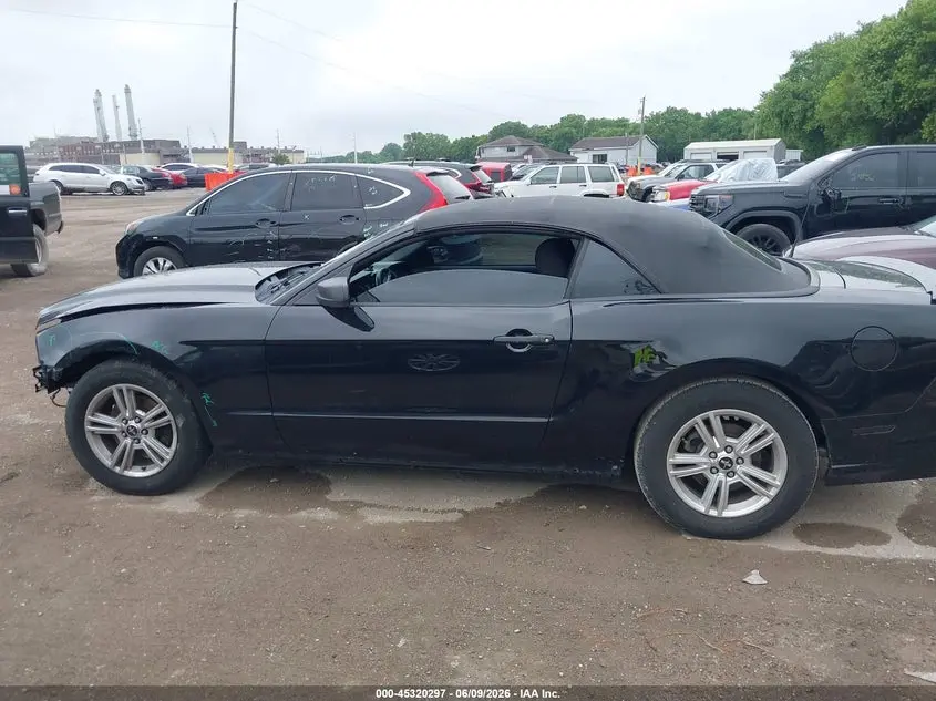 2014 FORD MUSTANG V6