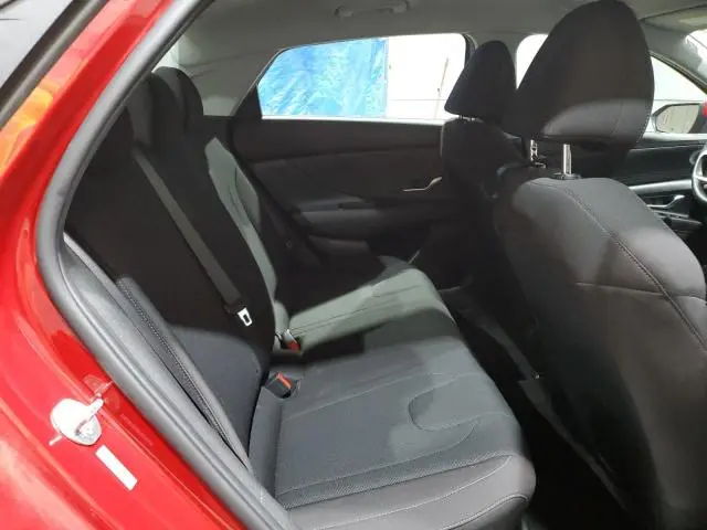 2021 HYUNDAI ELANTRA SE  