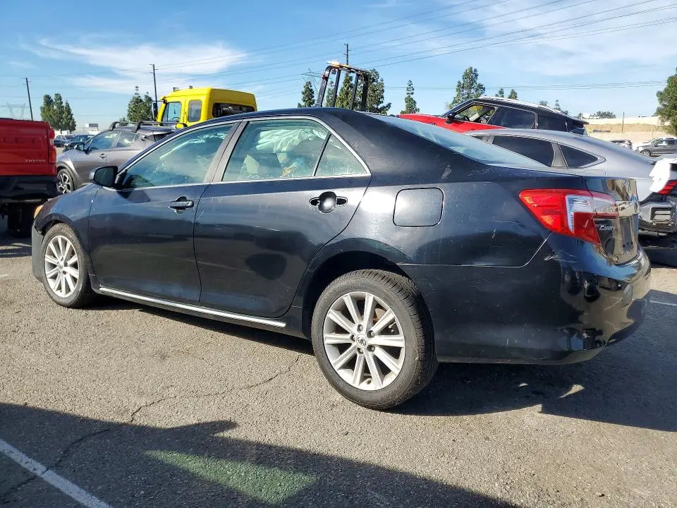 2012 TOYOTA CAMRY XLE  