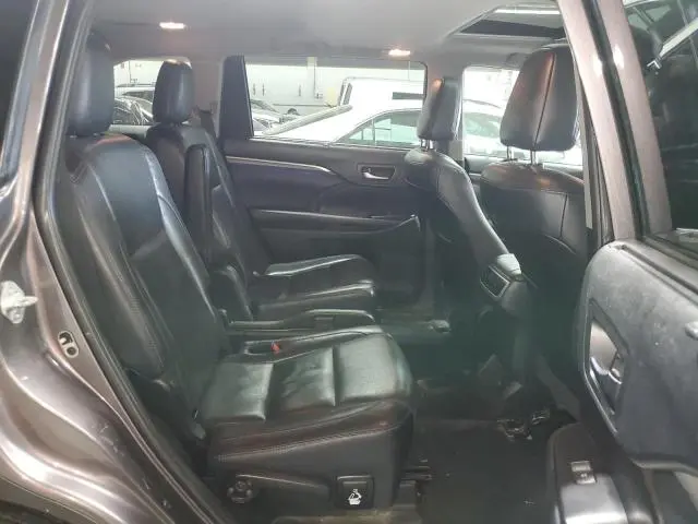 2019 TOYOTA HIGHLANDER LIMITED  