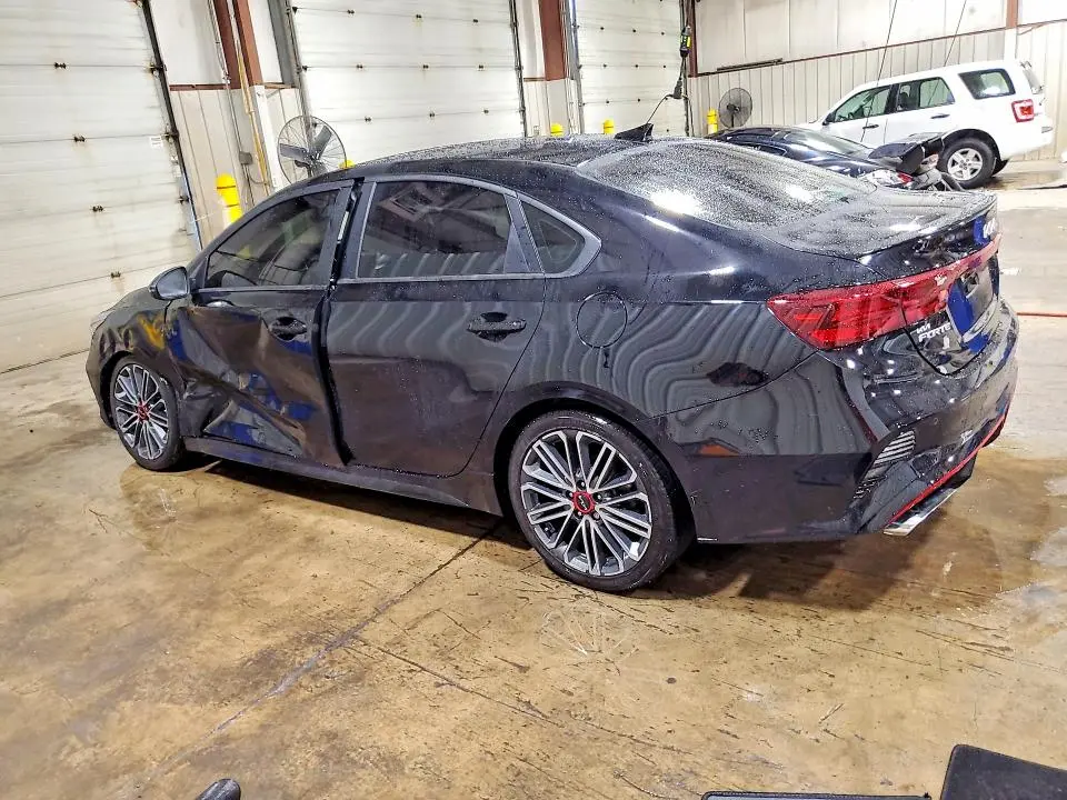 2023 KIA FORTE GT  
