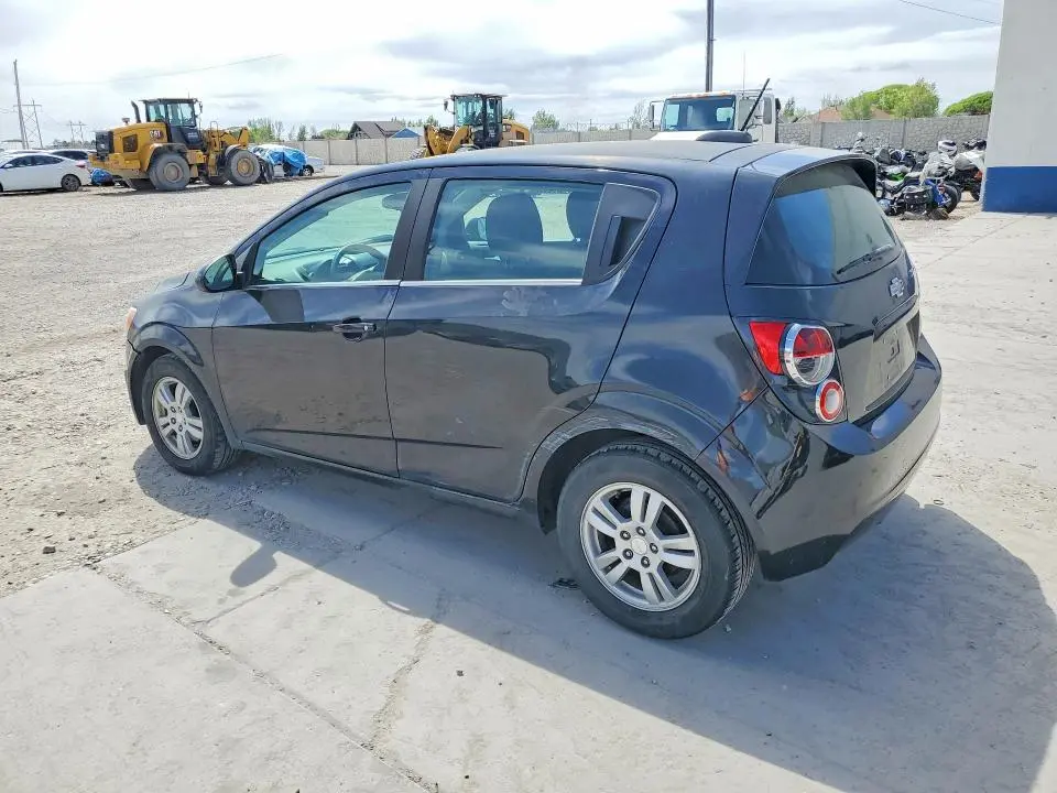 2015 CHEVROLET SONIC LT  