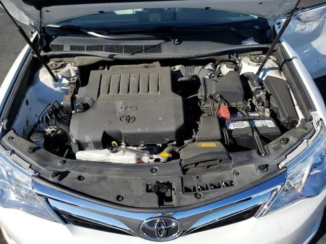 2014 TOYOTA CAMRY SE  