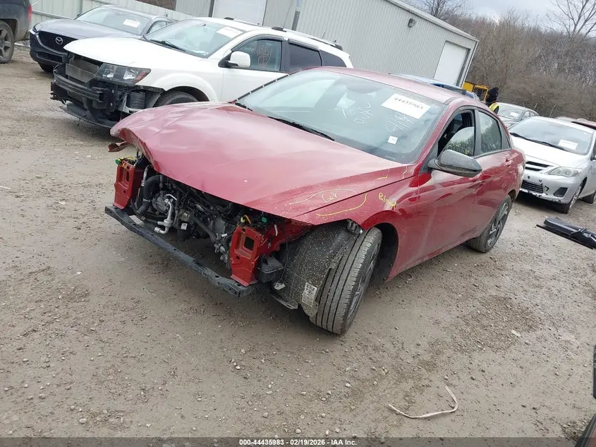 2025 HYUNDAI ELANTRA SEL SPORT