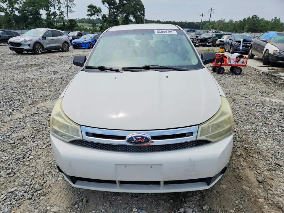 2010 FORD FOCUS SE  