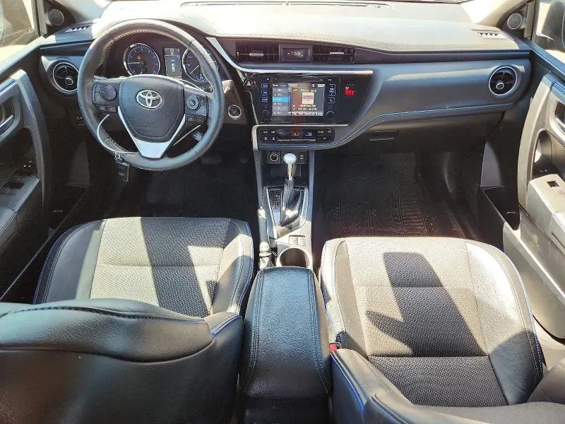 2018 TOYOTA COROLLA SE  