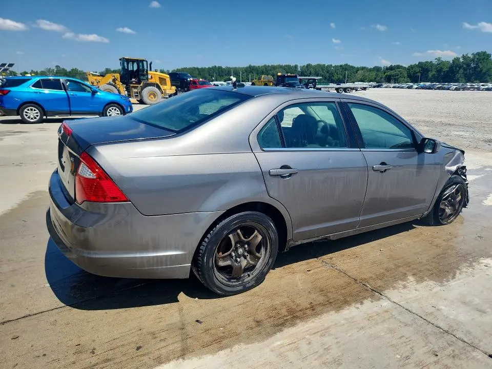2011 FORD FUSION SE  