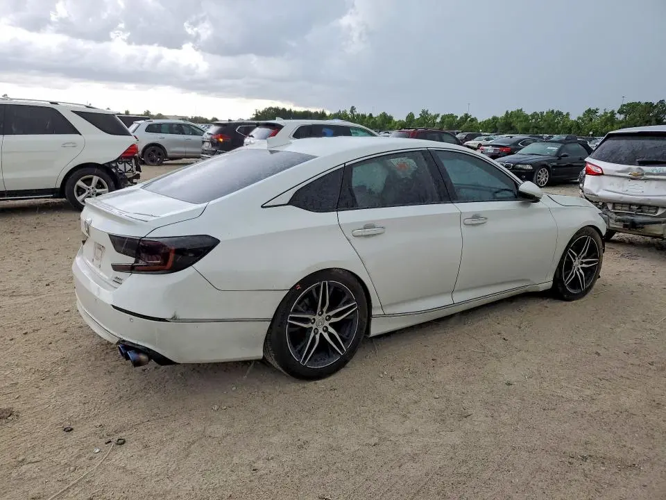 2021 HONDA ACCORD TOURING  