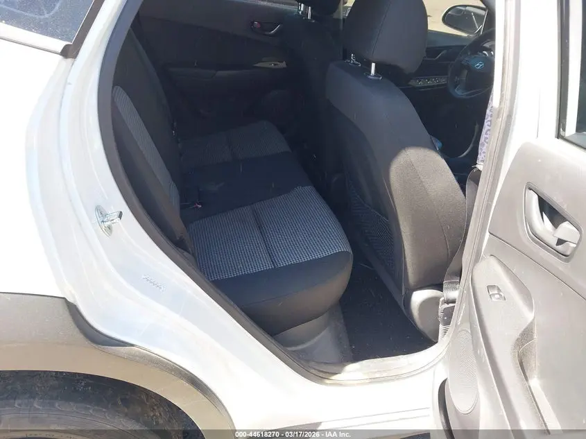 2020 HYUNDAI KONA SE