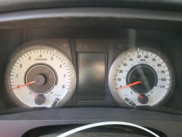 2018 TOYOTA SIENNA SE  