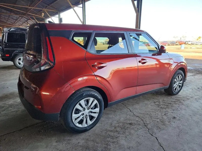 2023 KIA SOUL LX  
