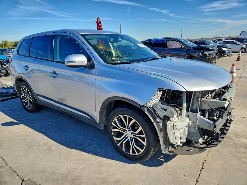 2016 MITSUBISHI OUTLANDER SE  