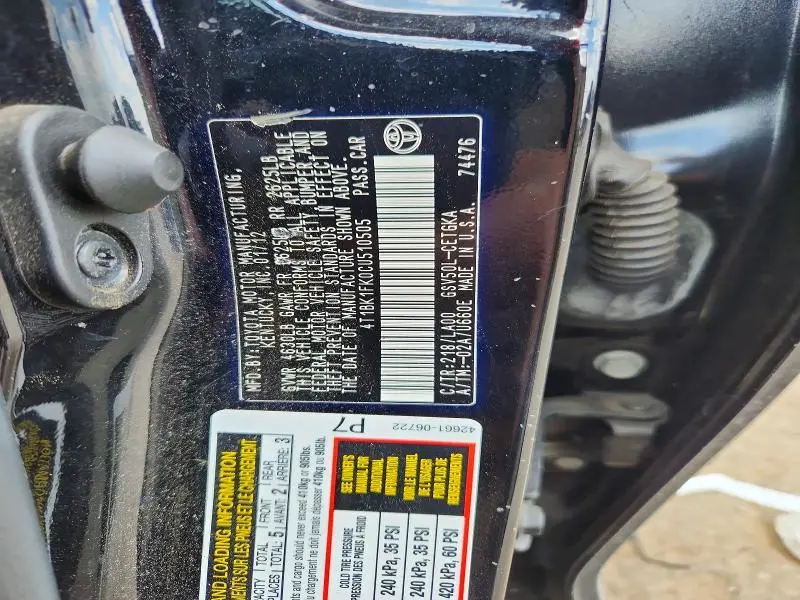 2012 TOYOTA CAMRY XLE V6  