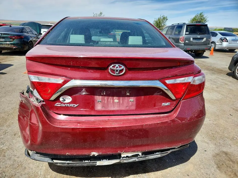 2017 TOYOTA CAMRY SE  